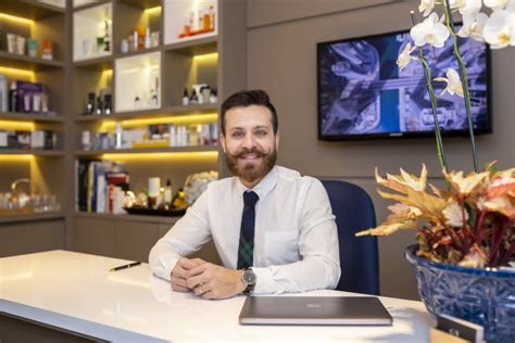 Dr. Guilherme Valério Dermatologista e Blefaroplastia a Laser.